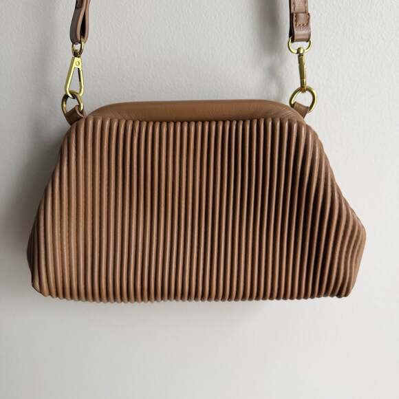 Anthropologie Pleated Vegan Leather Crossbody Clutch Bag in Tan - Picture 3 of 6